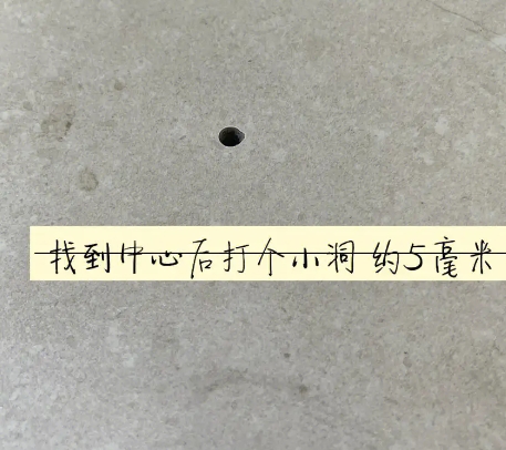 密山瓷砖空鼓维修公司专业解答在瓷砖铺贴过程中，如果砂料搅拌不均匀，将会带来以下问题